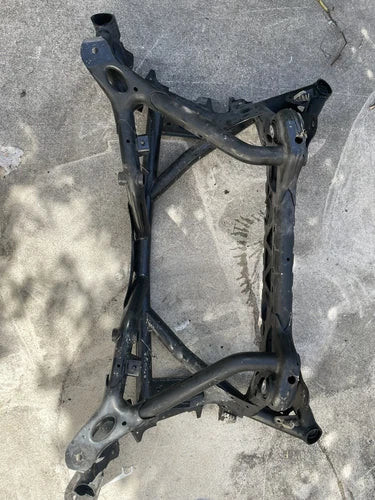 Rear Subframe Crossmember 33312284640 OEM BMW M2 2016-20, M3 M4 F80 F82 2015-19 used OEM rear subframe and crossmember