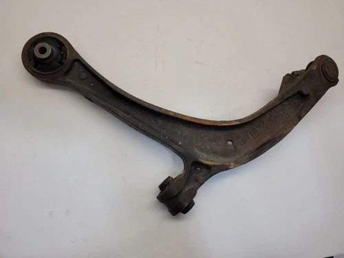 Front RH Passenger Lower Control Arm Fits 2011-2013 HONDA ODYSSEY 3.5 used OEM control arm