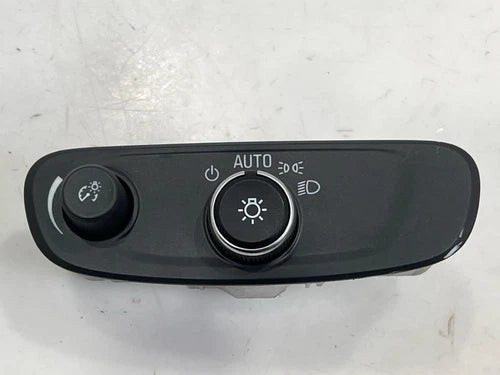 Front Dash Headlight Switch Control Fits CHEVROLET EQUINOX 2018-2020 used OEM headlight