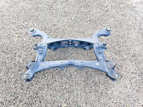 14-15 Lexus Is250 RWD Rear Subframe 51206-30131 Oem Used used OEM rear subframe and crossmember