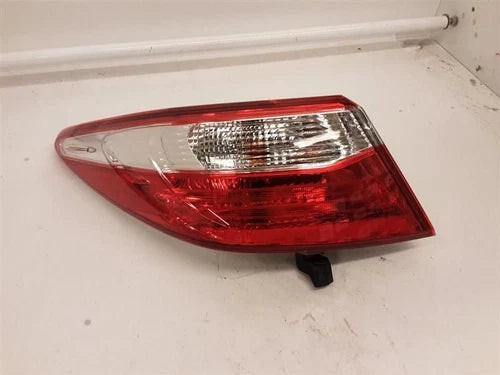 2015-2017 TOYOTA CAMRY LH Left Driver Tail Light Assy Quarter Mounted OEM used OEM tail light