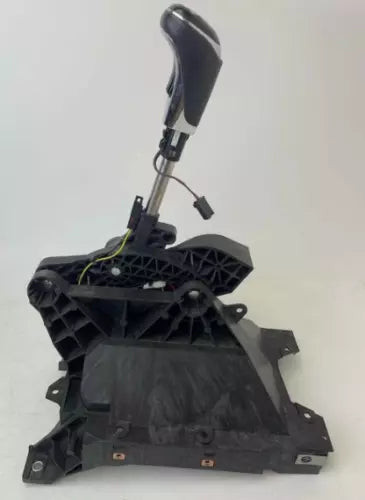 2018 CHEVY EQUINOX 1.5L AT Transmission Floor Gear Shifter with Knob used OEM transmission or transaxle