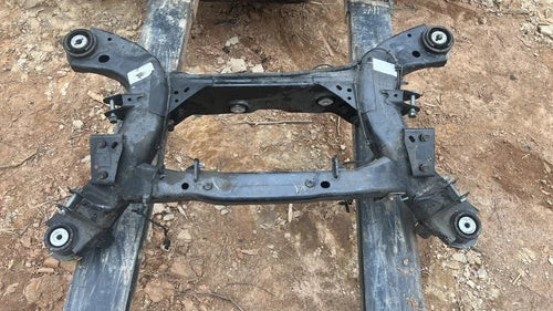 ⭐️2015-2019 DODGE CHARGER SCAT PACK R/T 392 OEM REAR SUBFRAME CROSSMEMBER used OEM rear subframe and crossmember
