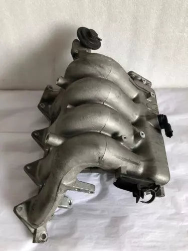 HYUNDAI SANTA FE 2001-2006 2.4L ENGINE INTAKE MANIFOLD ASSEMBLY OEM used OEM intake manifold