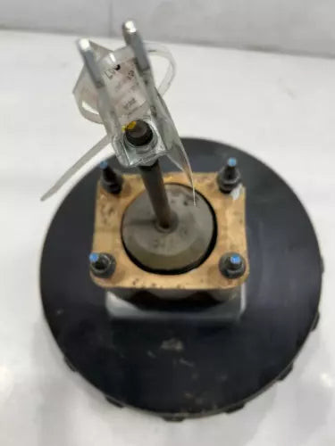 2008 Power Brake Booster Nissan Titan w/o Vehicle Dynamic Control; 4x2, LE used OEM brake booster or master cylinder
