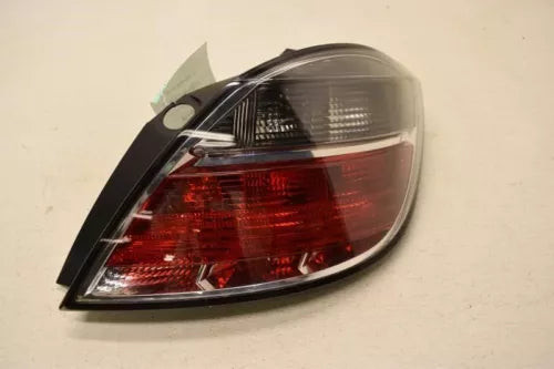 Passenger Right Tail Light 4 Door Fits 2008-2009 Saturn ASTRA used OEM tail light