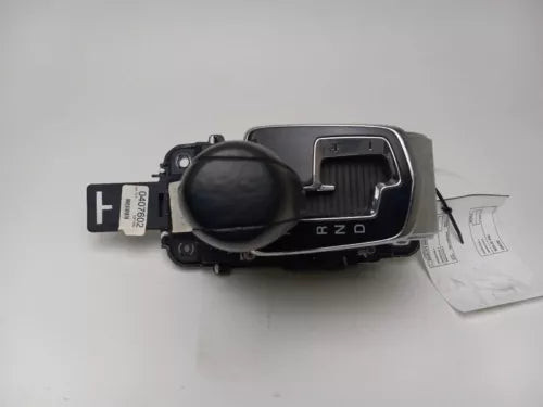 Cadillac CTS 2006 - 2007 Automatic Transmission Floor Gear Shifter Assembly OEM used OEM transmission or transaxle