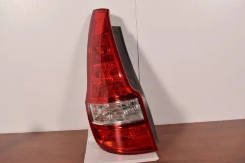 Driver Tail Light Station Wgn Quarter Mounted Fits 2009-2012 Hyundai ELANTRA used OEM tail light