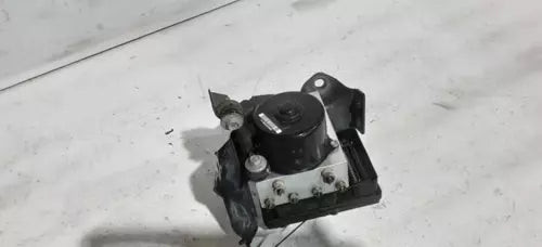 Nissan Armada 2006-2011 ABS Anti Lock Brake Actuator Pump used OEM ABS pump and module