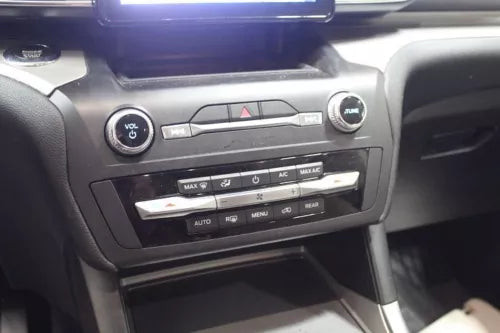 2020 - 2022 FORD EXPLORER FRONT DASH HVAC CONTROL SWITCH PANEL LB5T18C612AF OEM used OEM climate control