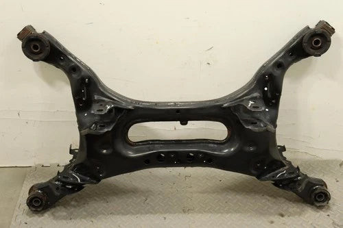 2016 - 2023 NISSAN MAXIMA REAR SUBFRAME UNDERCARRIAGE CROSSMEMBER OEM used OEM rear subframe and crossmember