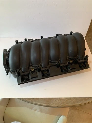 LS2 Gm 6.0 Gto Corvette Ssr 12589181 Cathedral Port Used OEM Intake Manifold