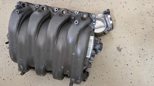 2004-2005 Audi B6 S4 4.2L V8 / Throttle Body - IM-OEM-20250930-00755 Used OEM Intake Manifold 079133185E