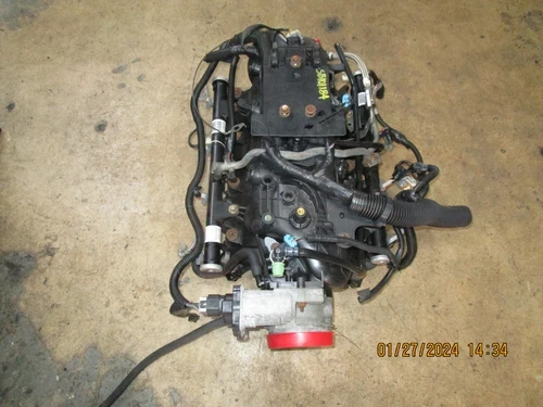 2005 Gm Tbss Fuel Rails Throttle Body and Injectors Used OEM Intake Manifold