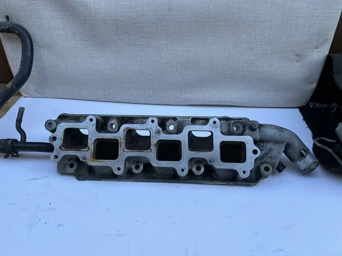1997-2002 Plymouth Prowler 3.5L V6 Lower Bridge, P# 4663850 Used OEM Intake Manifold