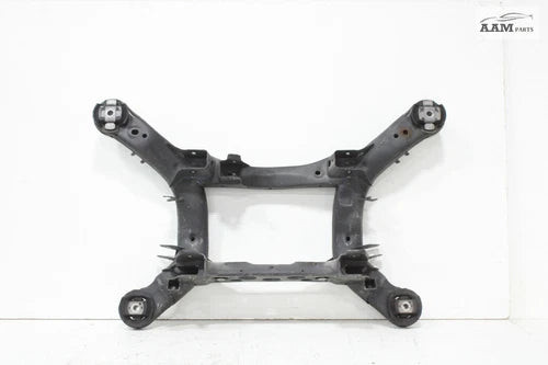 2013-2016 MERCEDES GL450 X166 3.0L 4WD REAR SUBFRAME CROSSMEMBER CRADLE OEM used OEM rear subframe and crossmember