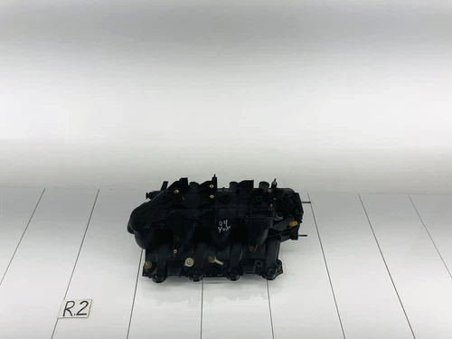 2003-2004 GMC Yukon Xl 1500 6.0L V8 Gas Used OEM Intake Manifold