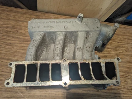 1987-1996 Ford F-150 / Bronco 5.0L 302 Upper Used OEM Intake Manifold RF-F6TE-9425-GA