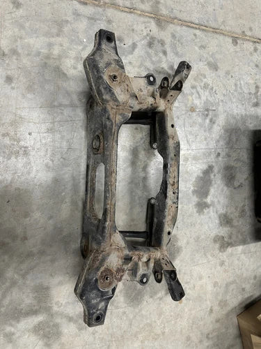 08-15 MITSUBISHI EVO X MR GSR REAR SUBFRAME CROSSMEMBER OEM used OEM rear subframe and crossmember