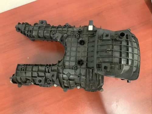 2011-2018 Mercedes-Benz W221 S550 E550 Distributor Used OEM Intake Manifold A2780980807