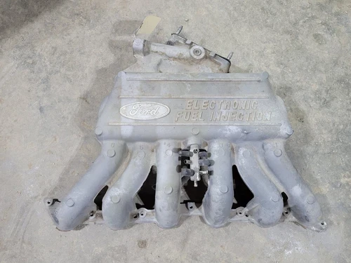 1987-1996 Ford F150 4.9L Upper 6-300 Used OEM Intake Manifold E9TE-9424-AA