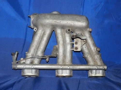 1965-1973 Mercedes-Benz W108 W111 W113 M129 M130 V6 Used OEM Intake Manifold