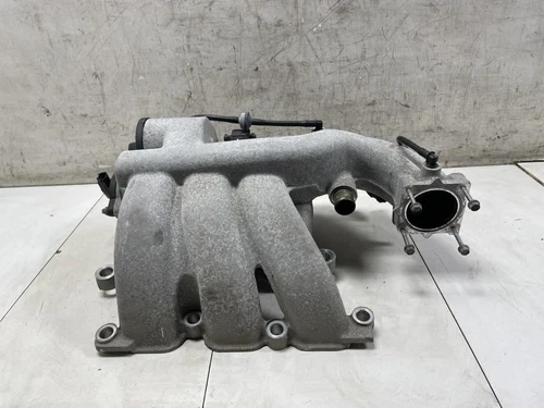 2007 Jaguar X-Type Upper Used OEM Intake Manifold with Sensor