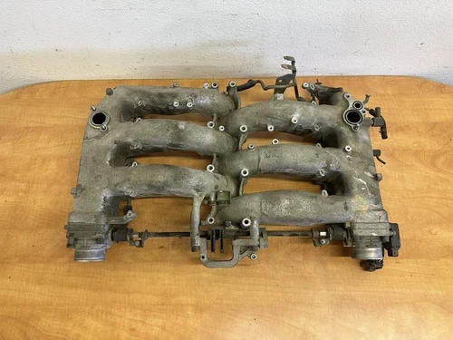 1990-1993 Nissan Z32 Na VG30 Upper Plenum & Tbs - IM-OEM-20250930-03159 Used OEM Intake Manifold 300ZX