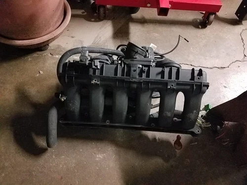 2006 BMW (E90) N51 Used OEM Intake Manifold with Throttle Body (3 Stage Disa Type) 328XI