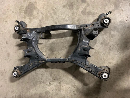 2010 - 2014 SUBARU LEGACY REAR K-FRAME REAR SUB FRAME REAR CROSSMEMBER OEM used OEM rear subframe and crossmember