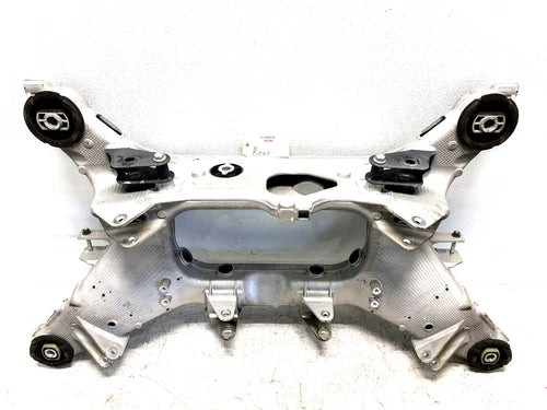 2016-2020 CADILLAC CT6 RWD REAR SUSPENSION SUBFRAME CROSSMEMBER OEM used OEM rear subframe and crossmember