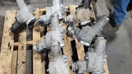 2015-2019 Ford Air Intake Lower Manifold 6.7L F350 Super Duty 15-19 - IM-OEM-20250930-03957 Used OEM Intake Manifold