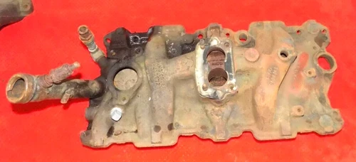 1960-1963 Chevrolet 'S C40 C50 C60 Truck 2BBL 3919805 Used OEM Intake Manifold