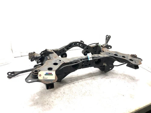 2017-2020 LINCOLN CONTINENTAL 2.7L AWD REAR SUBFRAME CROSSMEMBER OEM used OEM rear subframe and crossmember