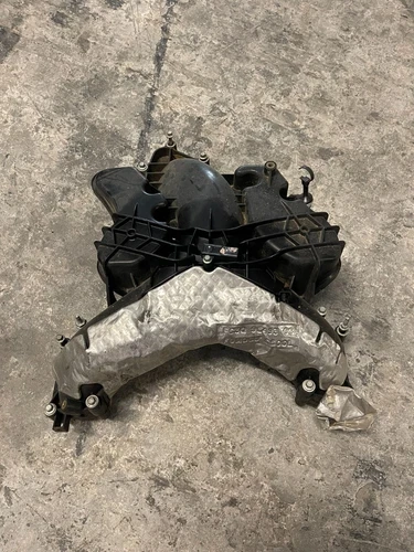 2017-2019 Ford 2018 F250 F350 6.7L Upper Used OEM Intake Manifold