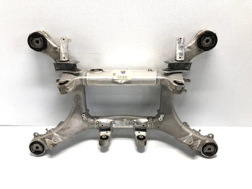 2016-2019 BMW 750i G12 XDRIVE REAR SUBFRAME CARRIER OEM used OEM rear subframe and crossmember