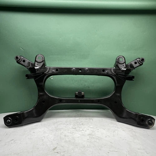 2020-2022 Nissan Sentra Rear Suspension Crossmember Subframe Frame Cradle OEM used OEM rear subframe and crossmember