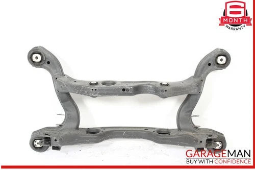 14-19 Mercedes W117 CLA250 Rear Axle Cradle Cross Member Subframe Sub Frame Assy used OEM rear subframe and crossmember
