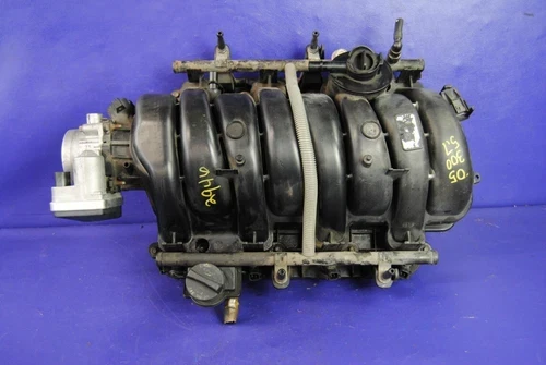 2005 Chrysler 300 Grand Cherokee Magnum 5.7L Throttle Rail Used OEM Intake Manifold