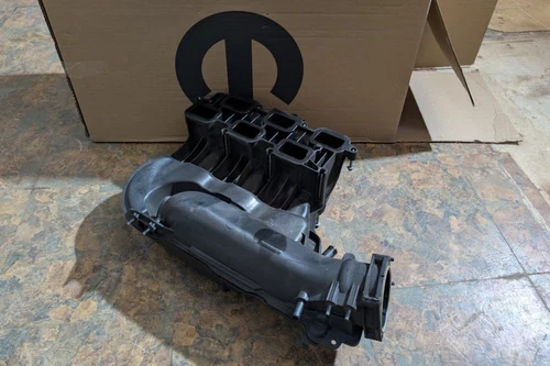 2017 Jeep Wrangler Jk 3.6L Upper ( ) Used OEM Intake Manifold 68141333AA