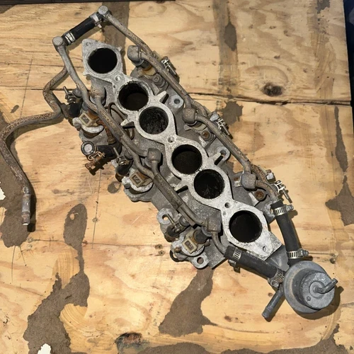 1984-1989 Nissan Turbo Lower Z31 Injectors Unknown Cond Used OEM Intake Manifold 300ZX