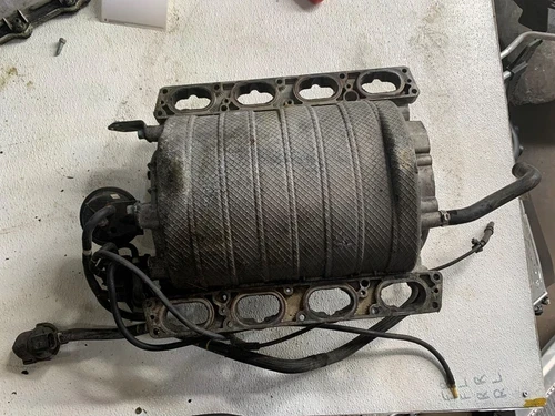 2004-2006 Audi A8 4.2L Used OEM Intake Manifold 077133185BB