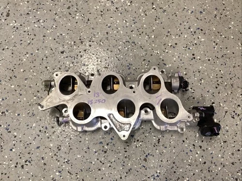 2006-2015 Lexus Lower 17120-31041 Used OEM Intake Manifold IS250
