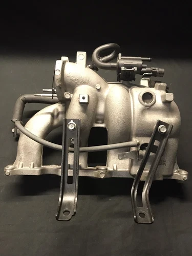 2008-2012 Hyundai Genesis Coupe a / T 2.0L (2.0L TURBO)( ) Used OEM Intake Manifold