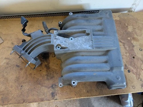 1994-1995 Ford Mustang GT 5.0 Upper - IM-OEM-20250930-05569 Used OEM Intake Manifold RF-F1SE-9425-BF