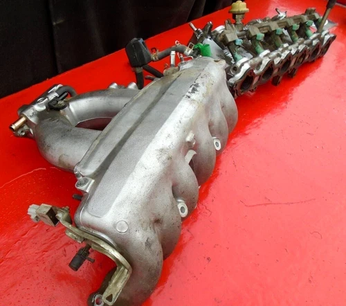 Lexus 01 02 03 04 05 Upper Lower Used OEM Intake Manifold with Fuel Rail IS300