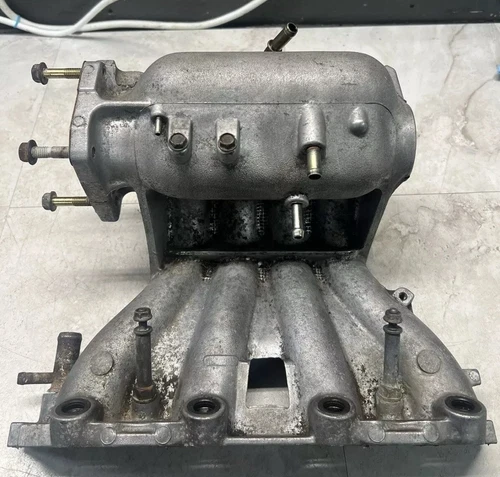 1996-1998 Automatic 1997 Used OEM Intake Manifold D16Y8