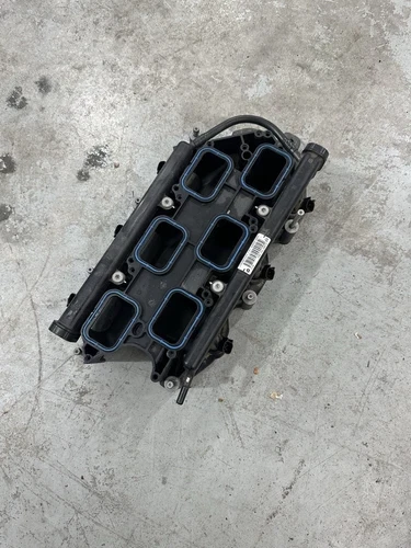 2017-2024 Chrysler Pacifica Lower 3.6L Used OEM Intake Manifold 05281800AA