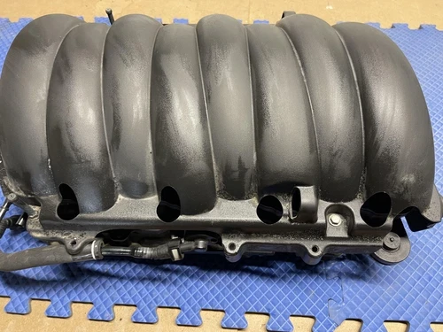 2014-2019 Chevrolet Silverado L83 12619779 Used OEM Intake Manifold