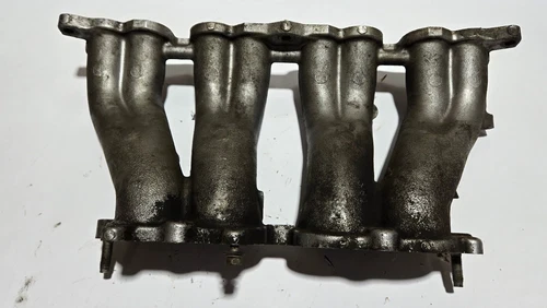 1995-2000 Toyota Tacoma 4RUNNER 2.7 2.4 Lower 3RZ 2RZ 3RZE 2RZE Used OEM Intake Manifold